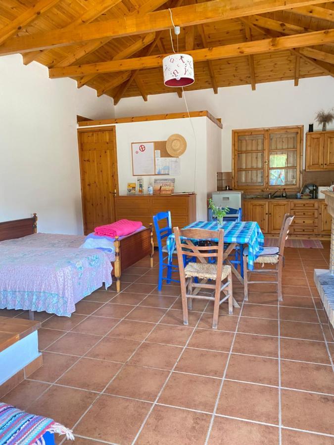 Velonas Beach Mpakas Country Cottage Proszílio Kültér fotó
